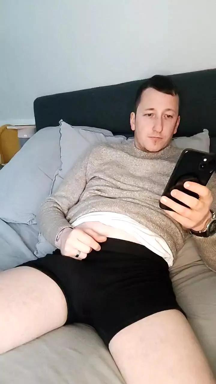 roy21jahre on Cam4 