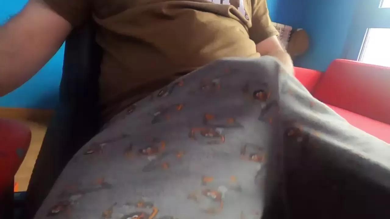 ruben33xxx on Cam4 