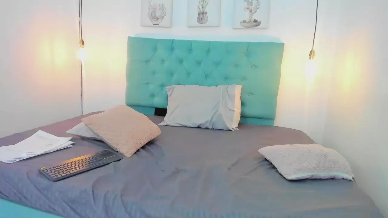 Rubiroose on Cam4 