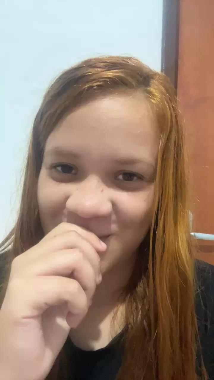 Ruivinhaxx18 on Cam4 