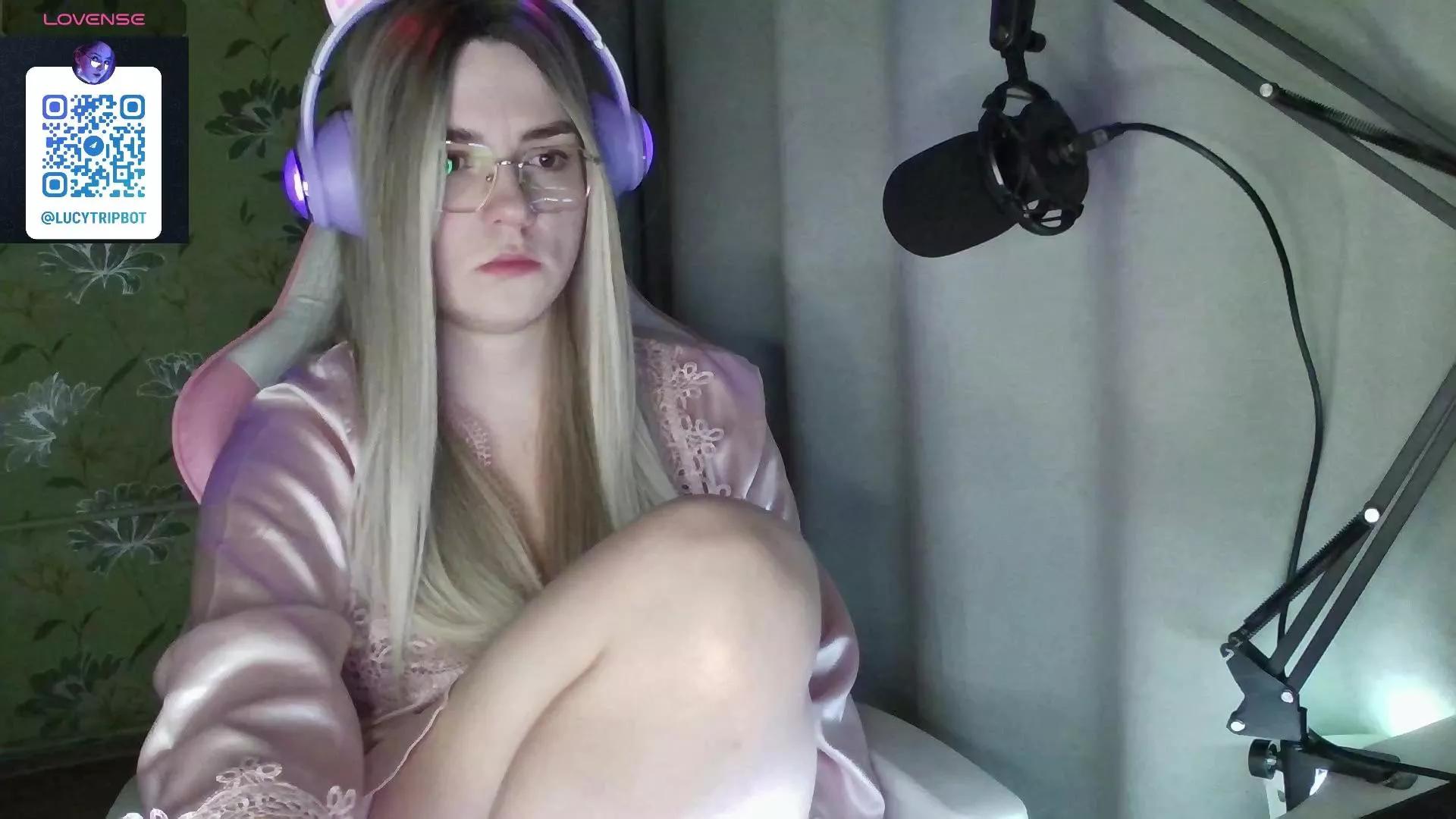 RuthSimp on Cam4 