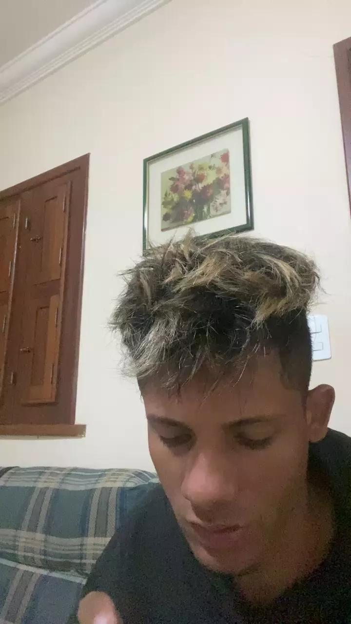 ryan2028 on Cam4 