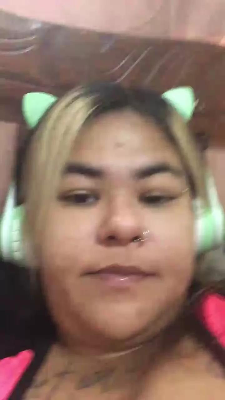 Sabrinaedneia on Cam4 