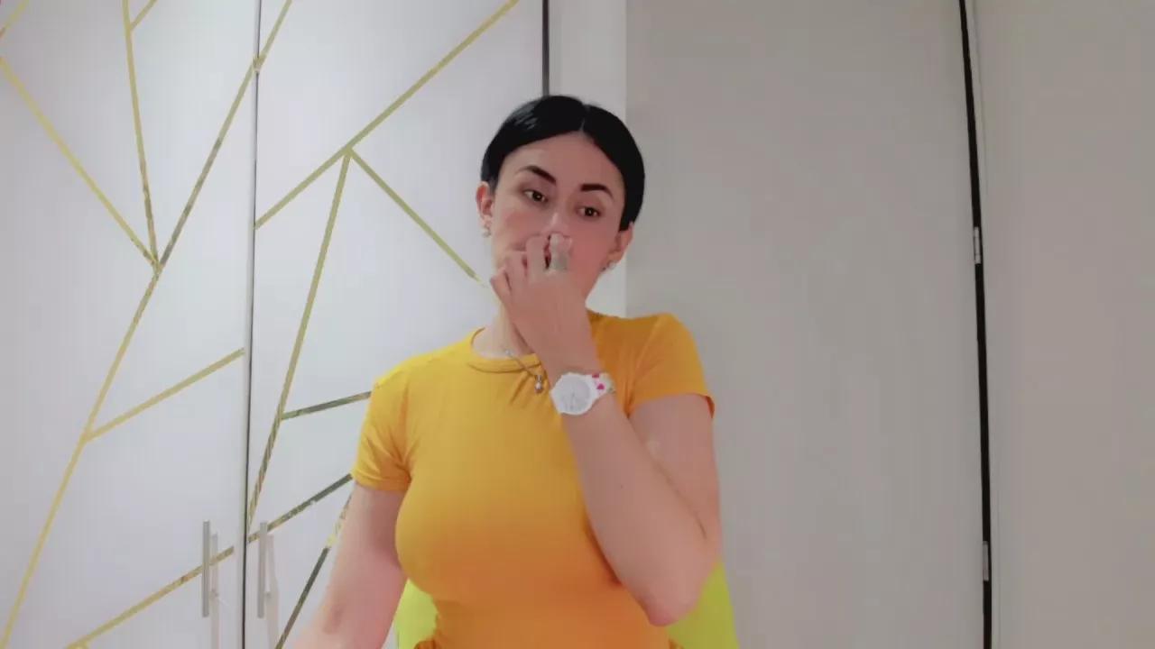 samantha_Laruso on Cam4 