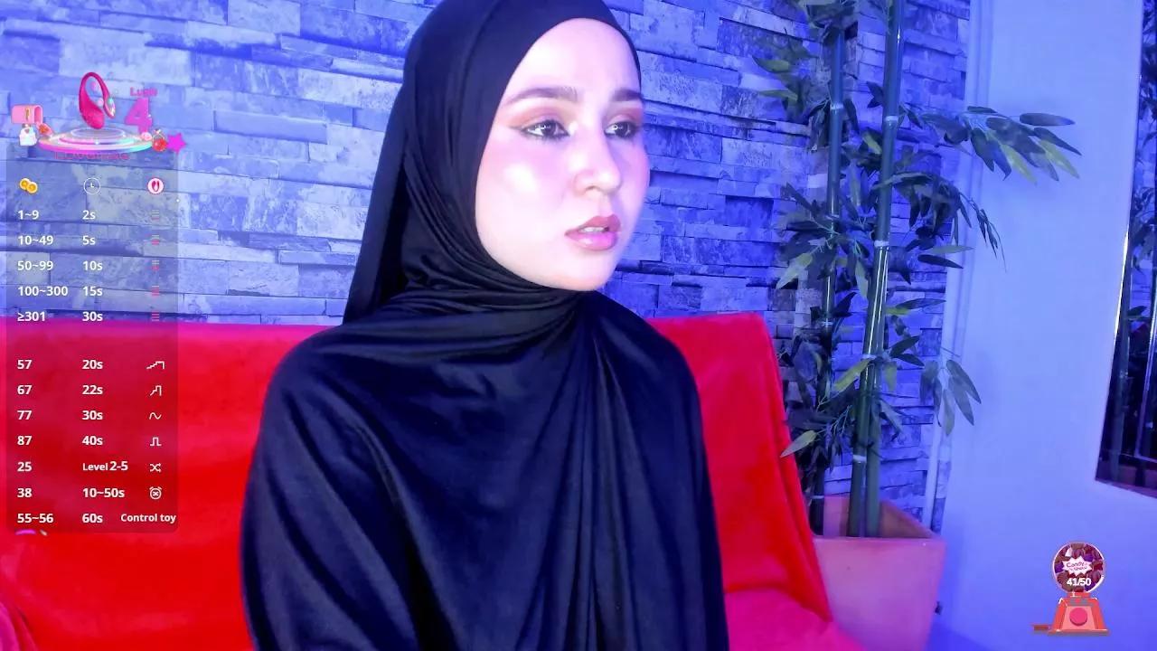 SamiQuest on Cam4 