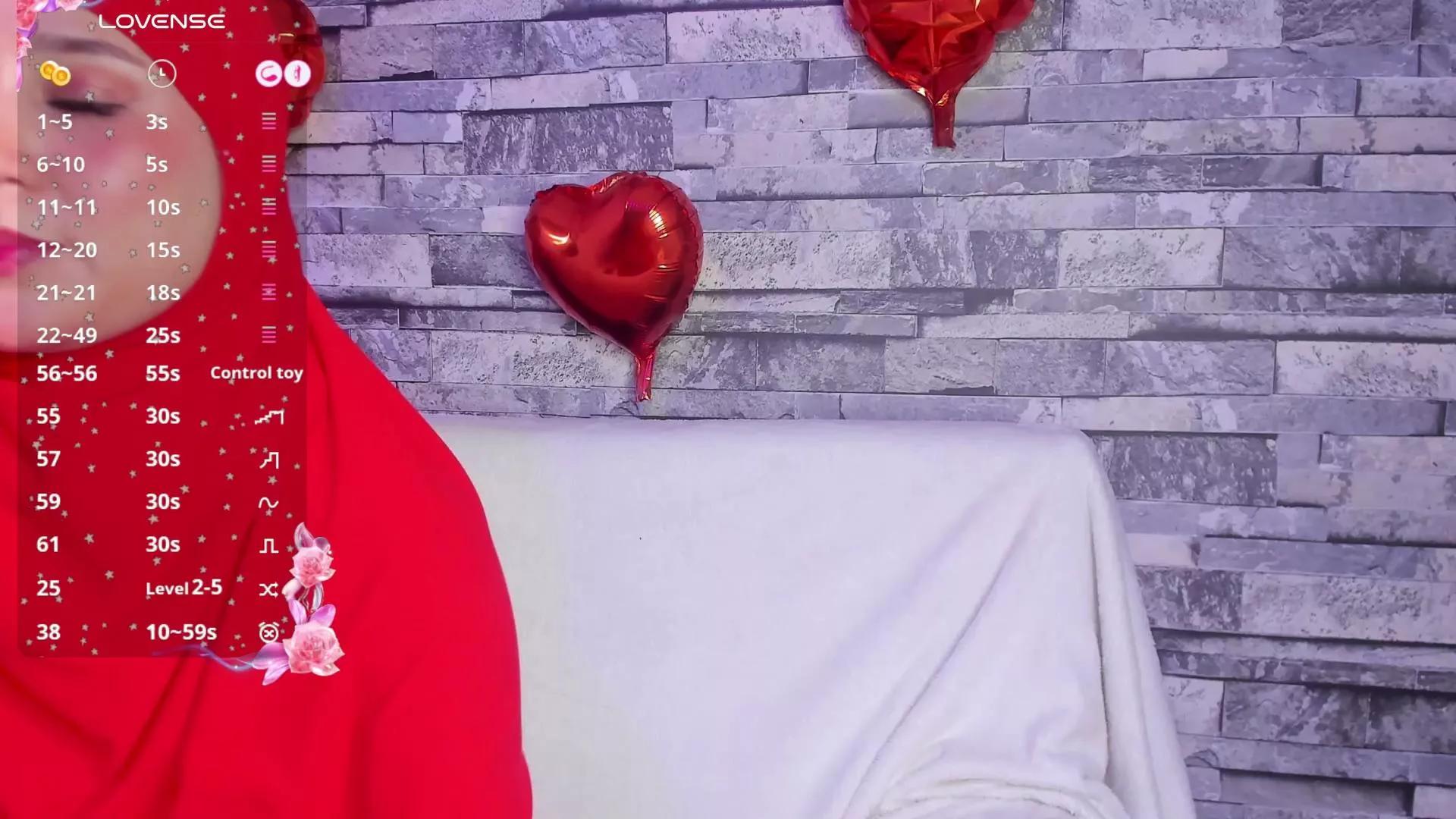 SamiQuest on Cam4 