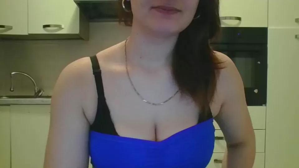 saraa88 on Cam4 