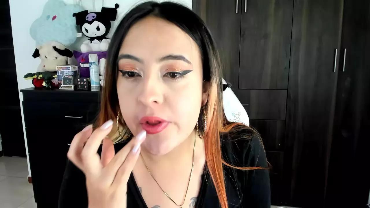 SarahRusso on Cam4 