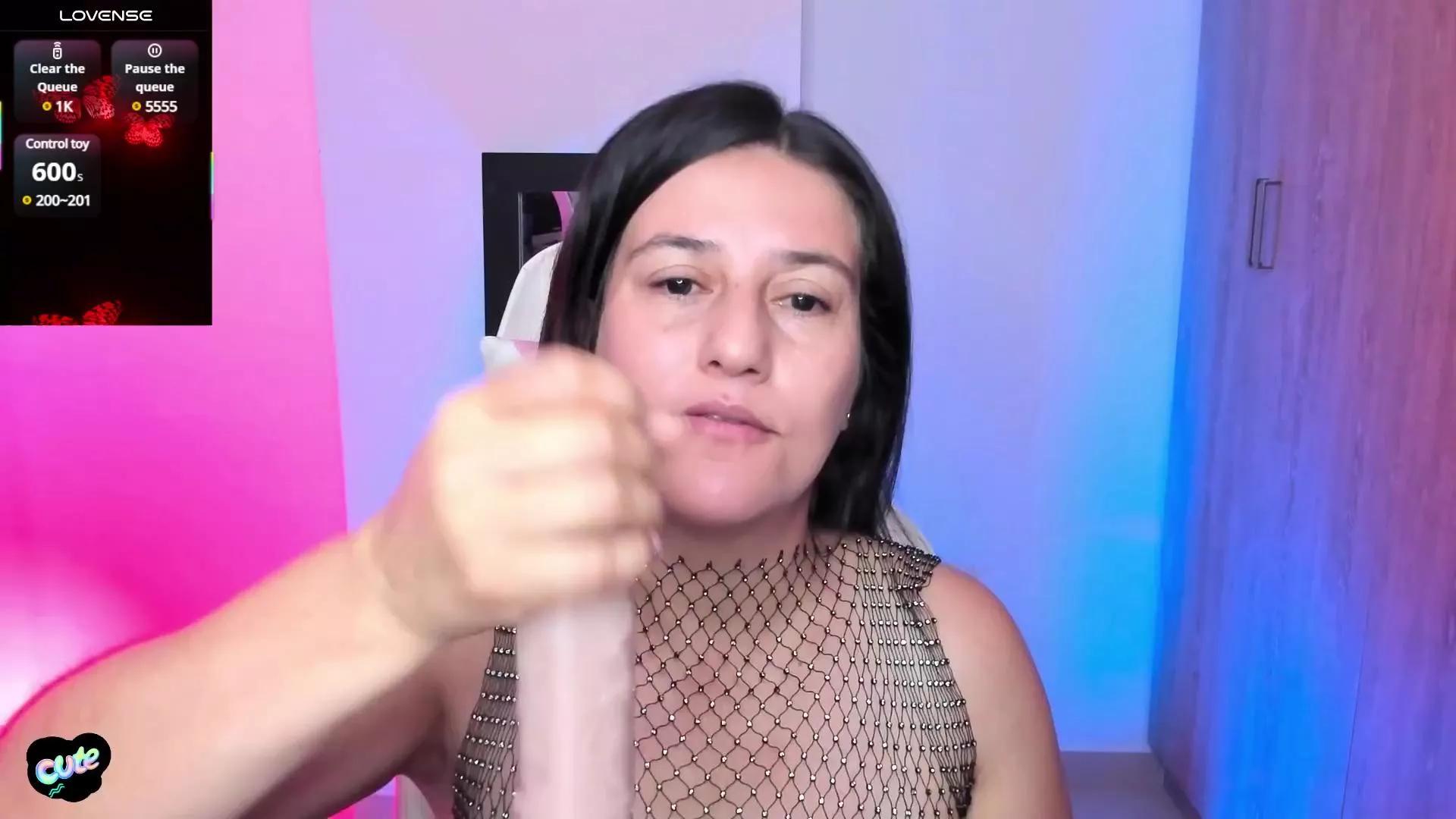 Saskyaa on Cam4 