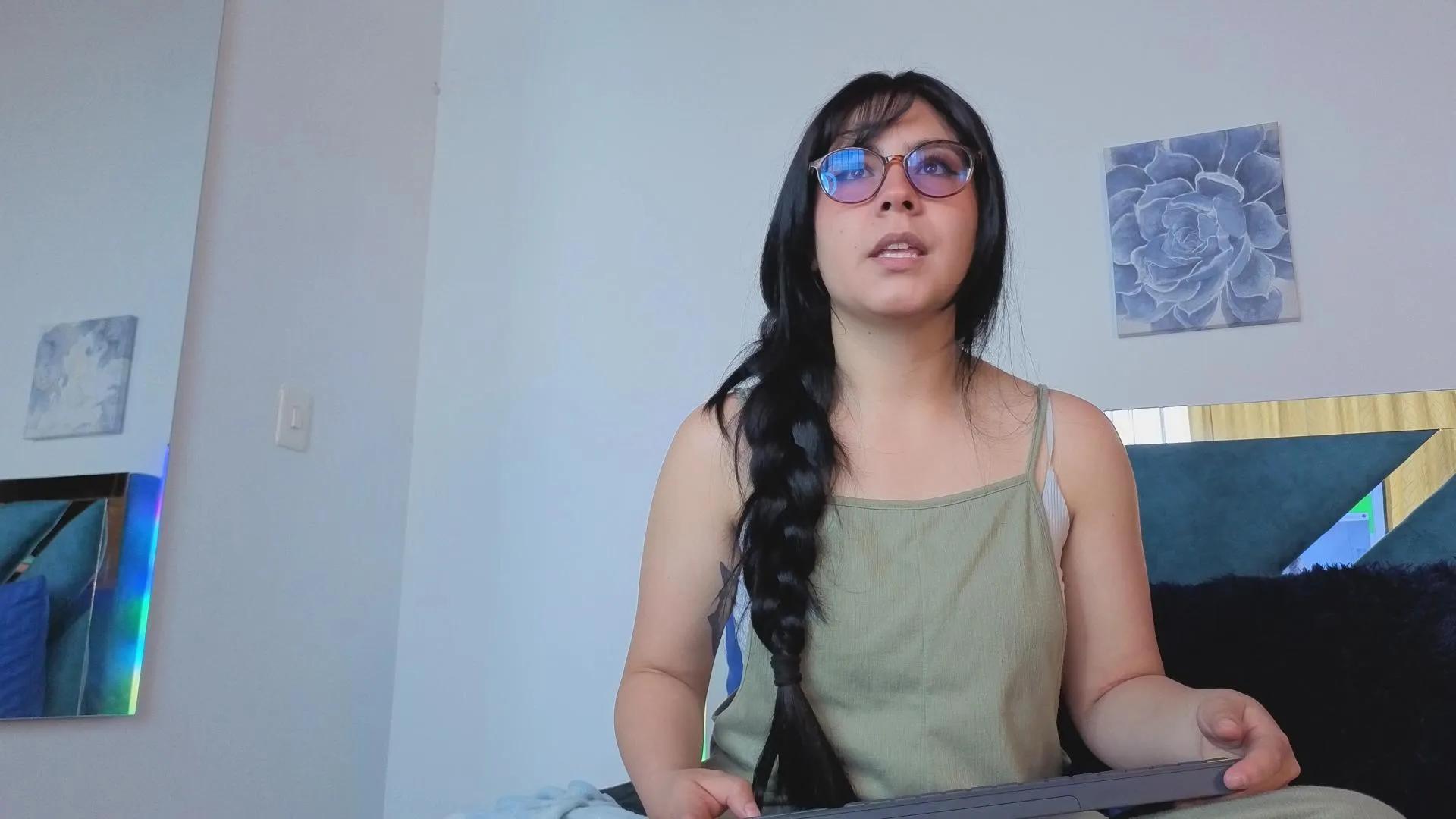 Savannahbunny on Cam4