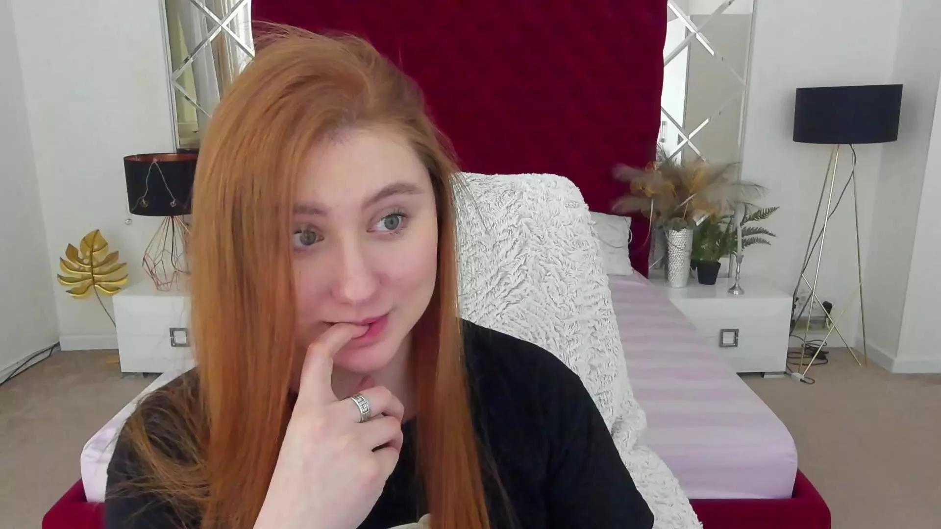 Scarlet_Heart on Cam4 