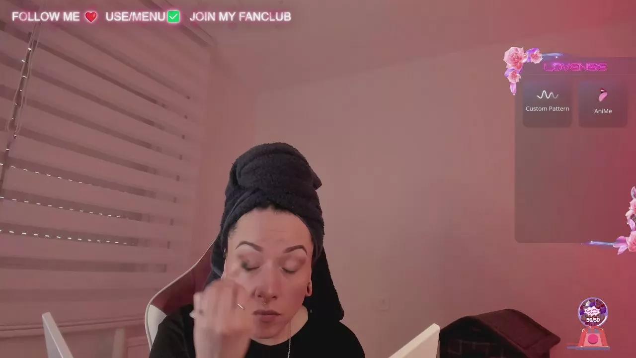 scarletsam on Cam4 