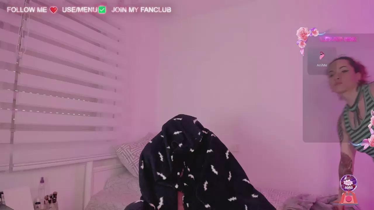 scarletsam on Cam4 