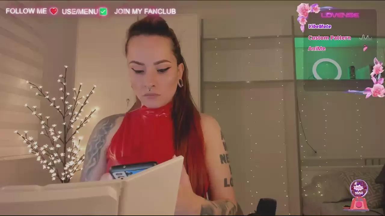 scarletsam on Cam4 