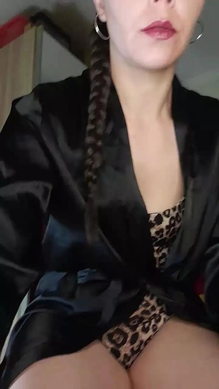 SelinaCoquine69 on Cam4 