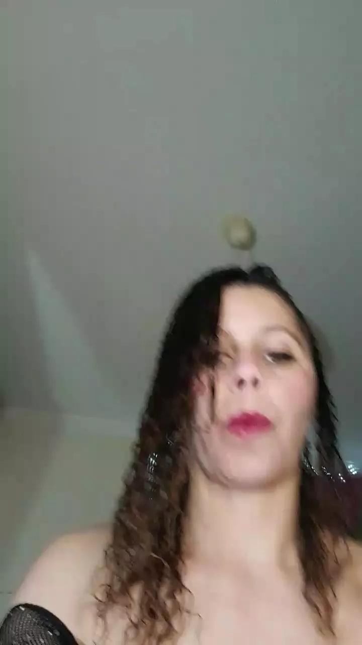 SelinaCoquine69 on Cam4 