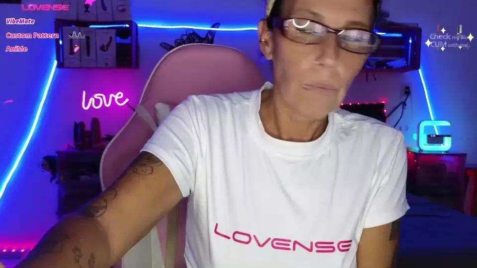 SelvaggiaCaribe on Cam4 