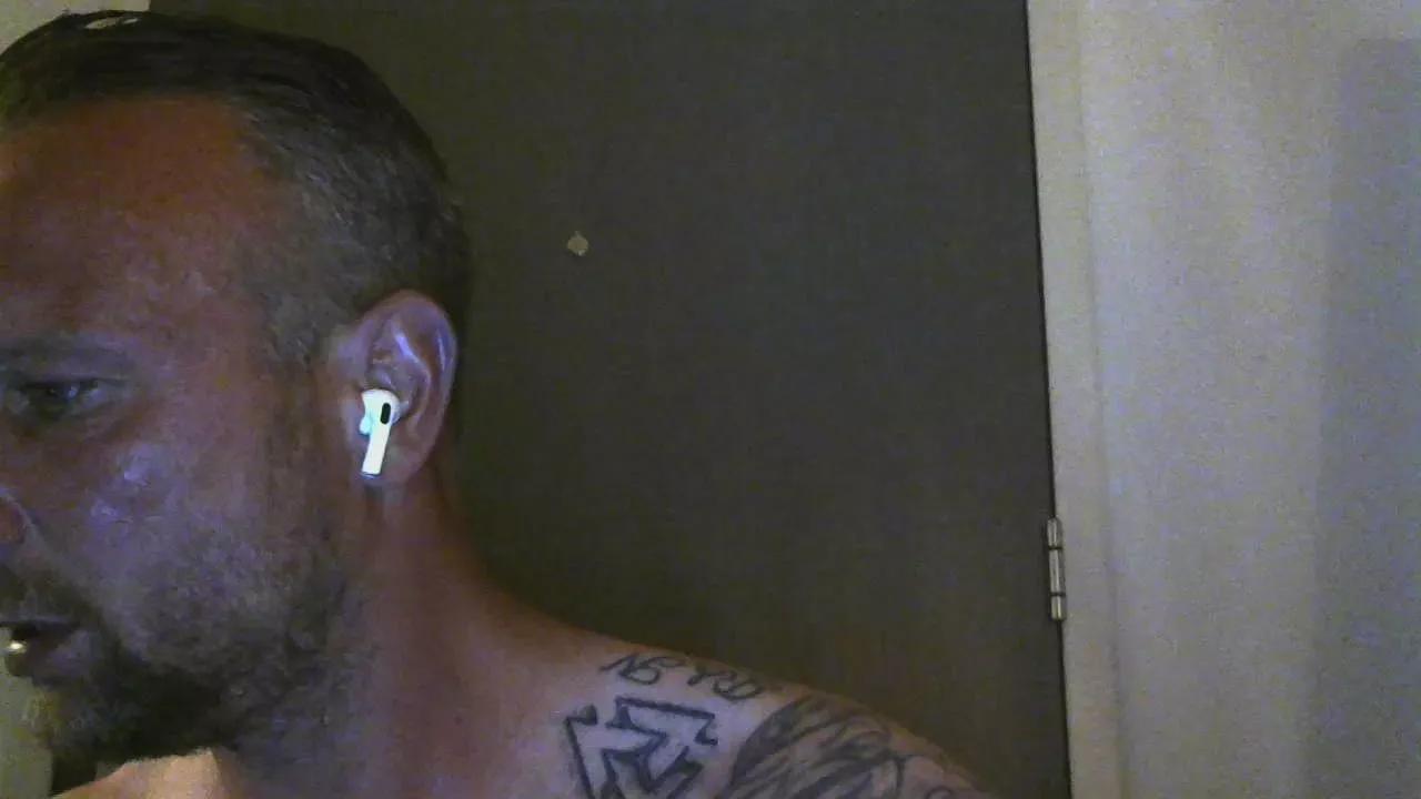 Sense084 on Cam4 