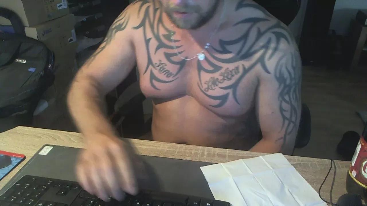 Sexsklave01 on Cam4 