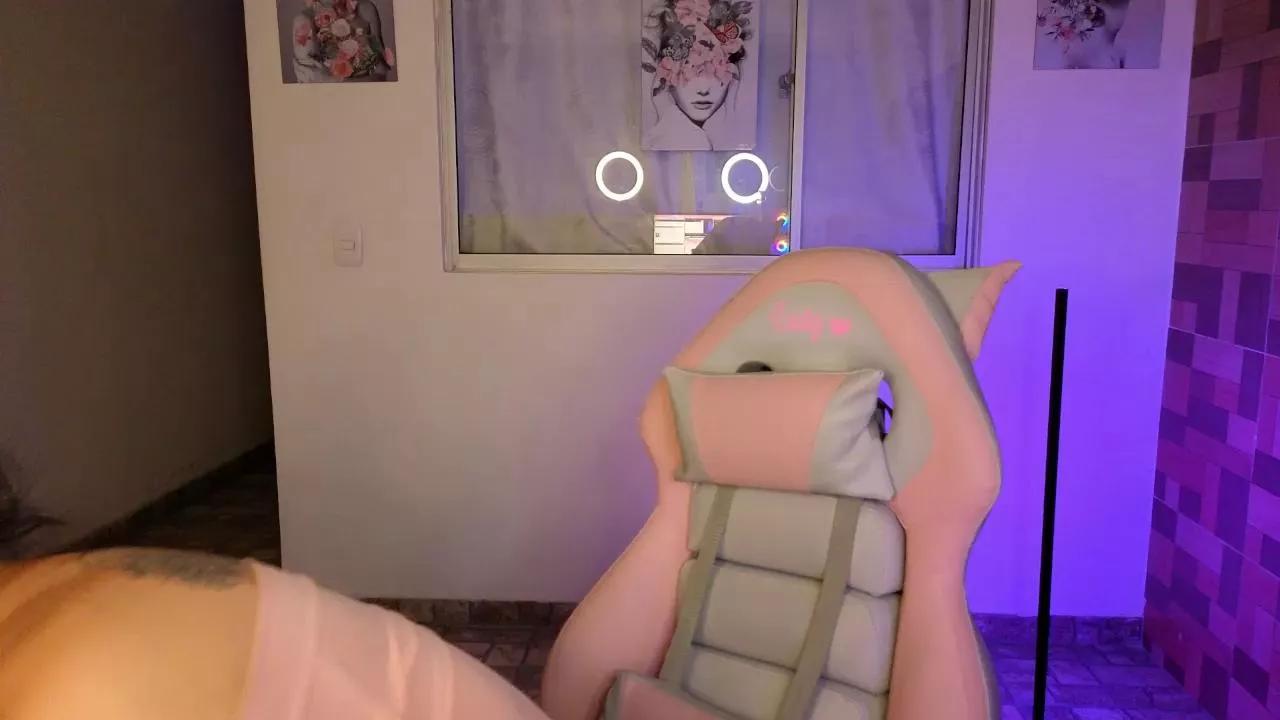 sexxyladyy_ on Cam4 