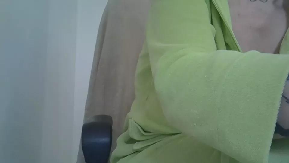 Sexy234hot on Cam4 