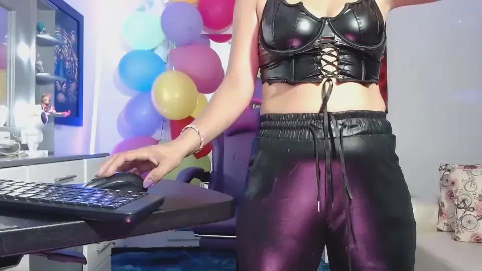 Offline sexy_girl_hot_ on Cam4