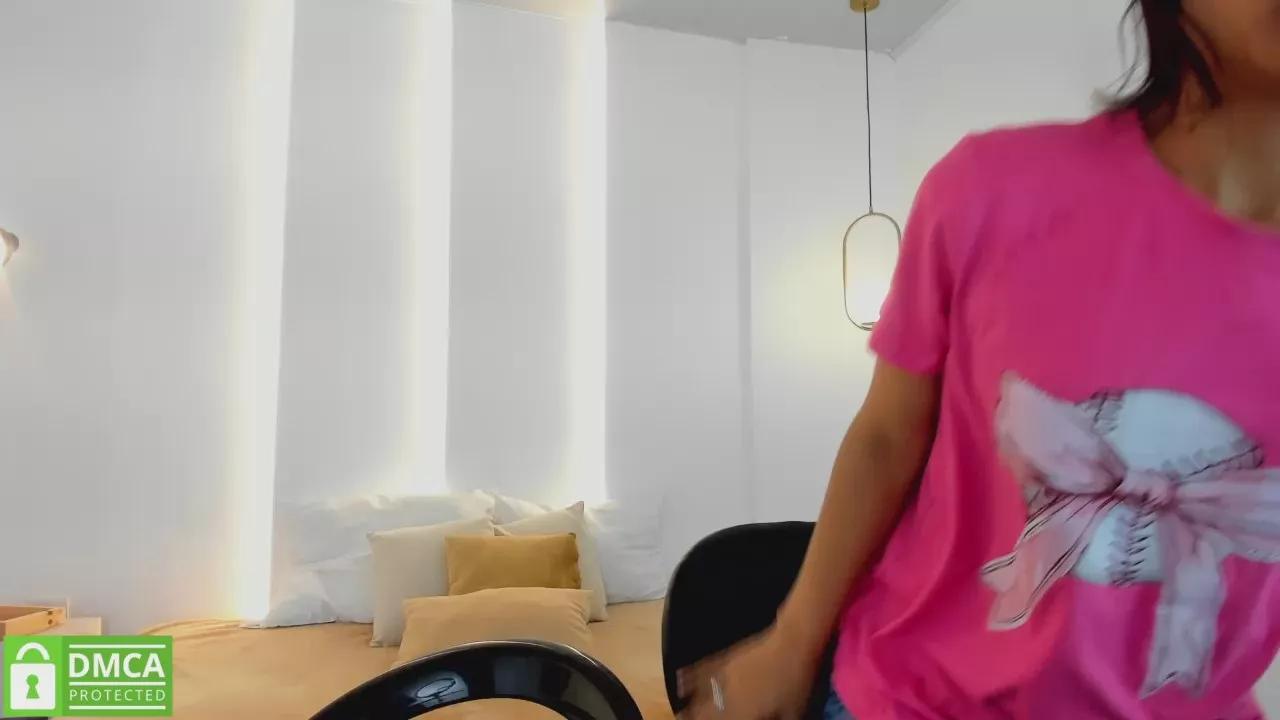 sexychanell_18 on Cam4 