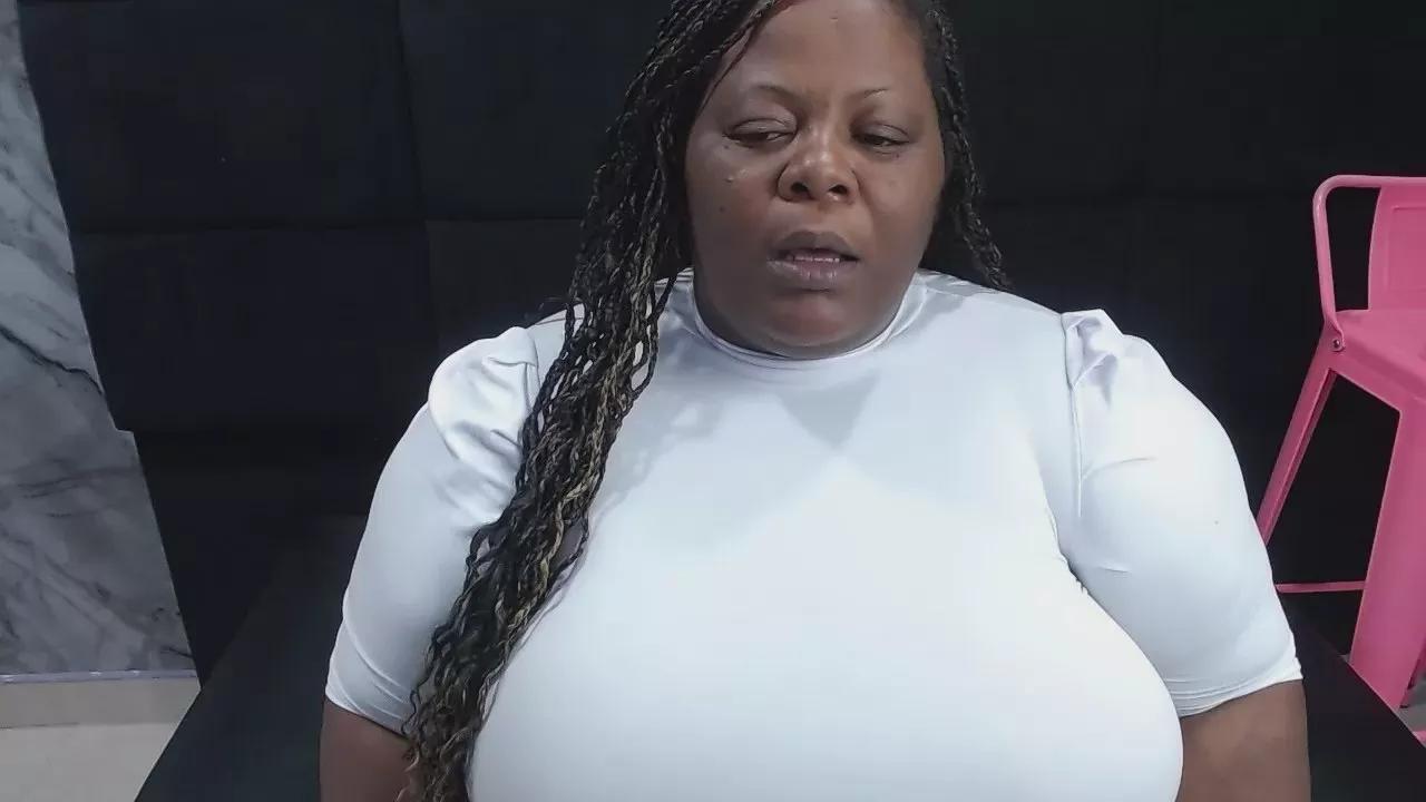 ShantalBBW on Cam4 
