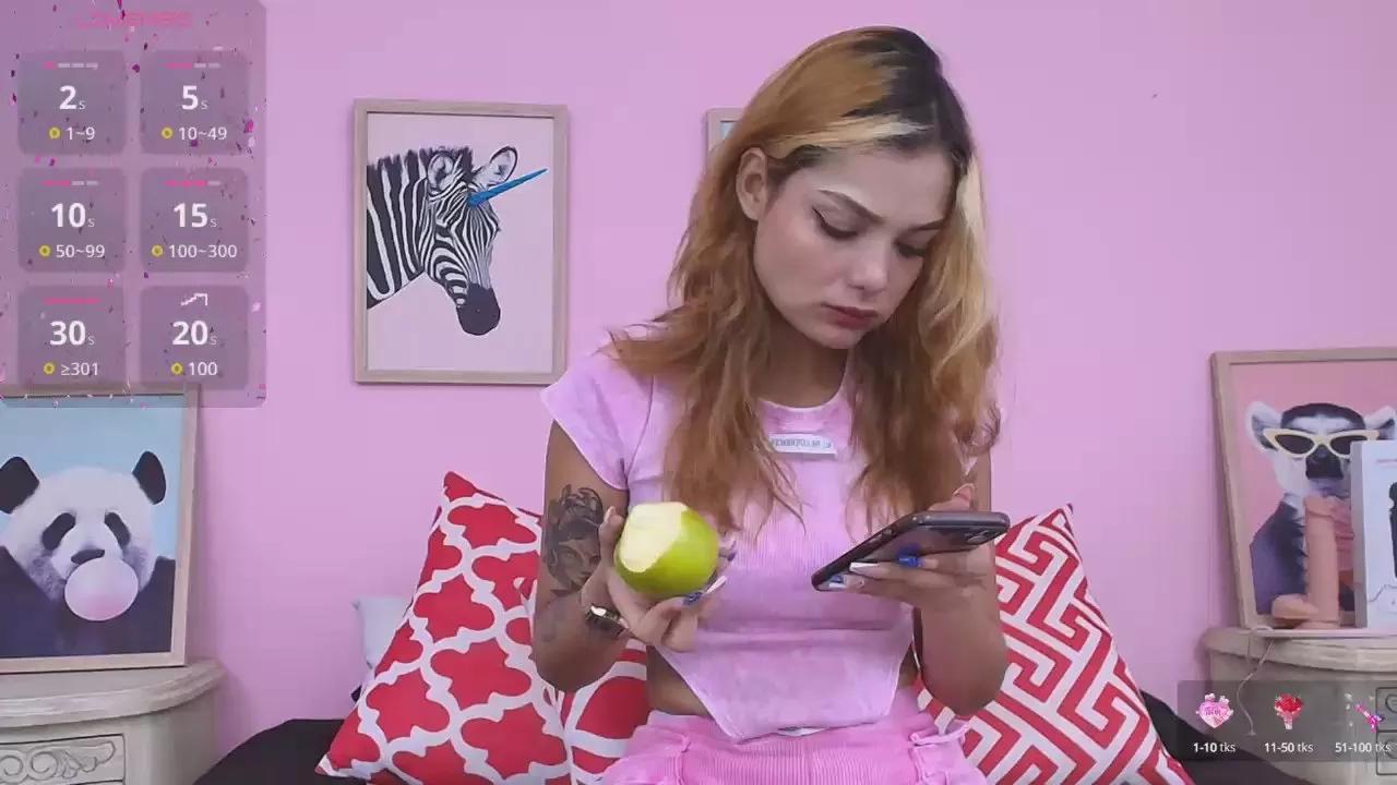 ShantallVegga on Cam4 