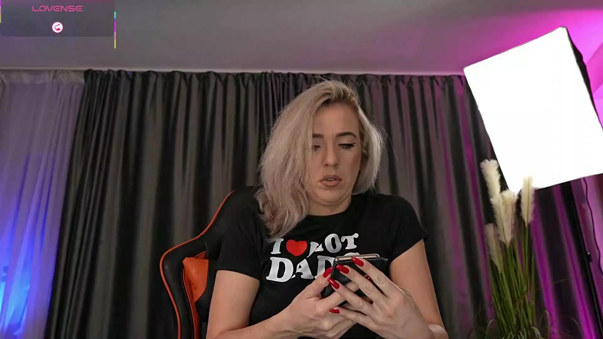 sharajadore on Cam4 
