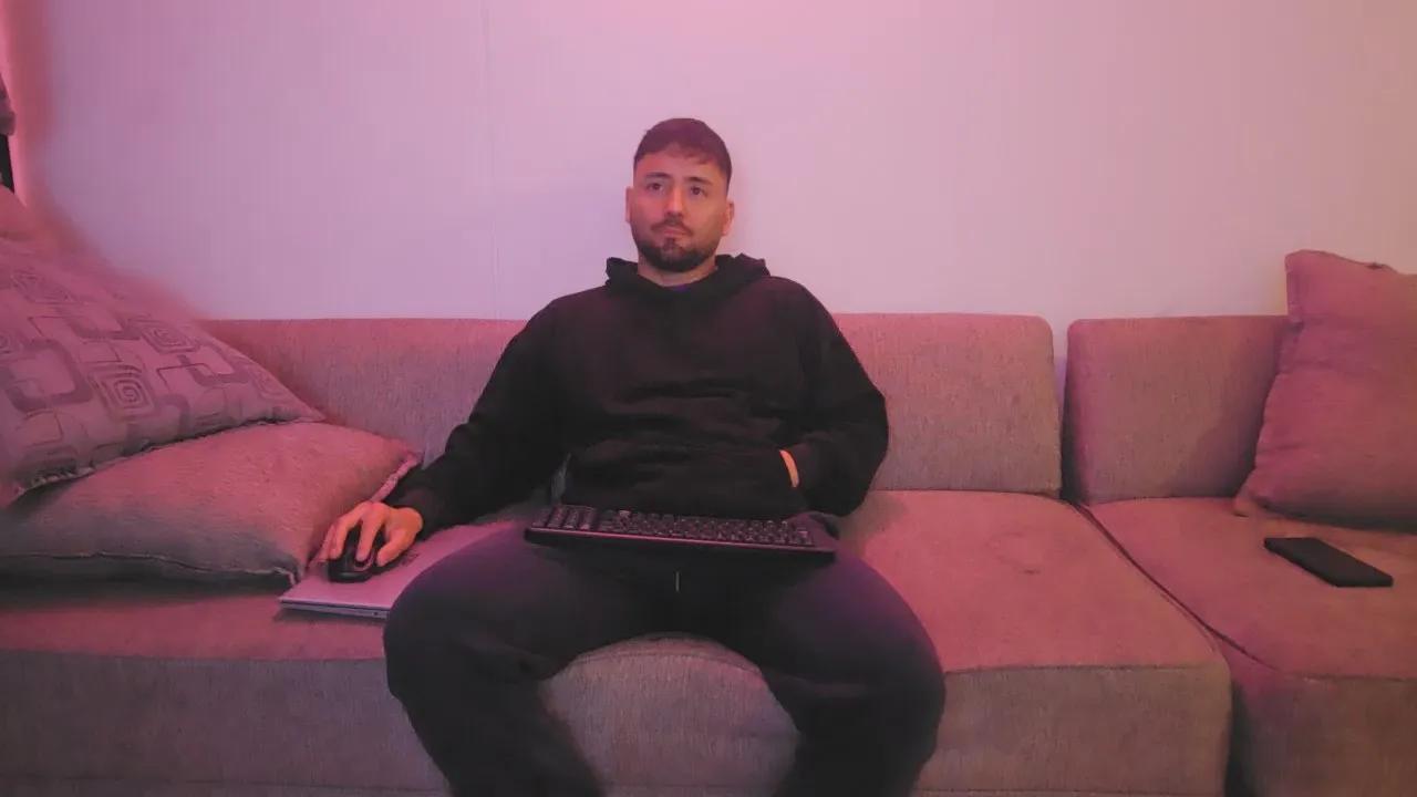 Masturbate to sexy camslut Siegfriedll siegfriedll from Cam4