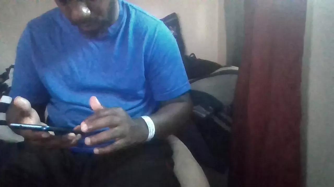 Offline Silkworm_Piper on Cam4