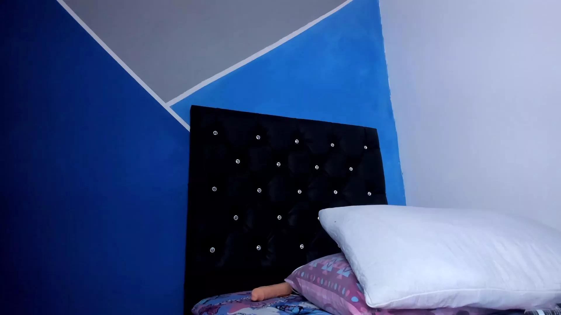 Skinnycollins on Cam4 