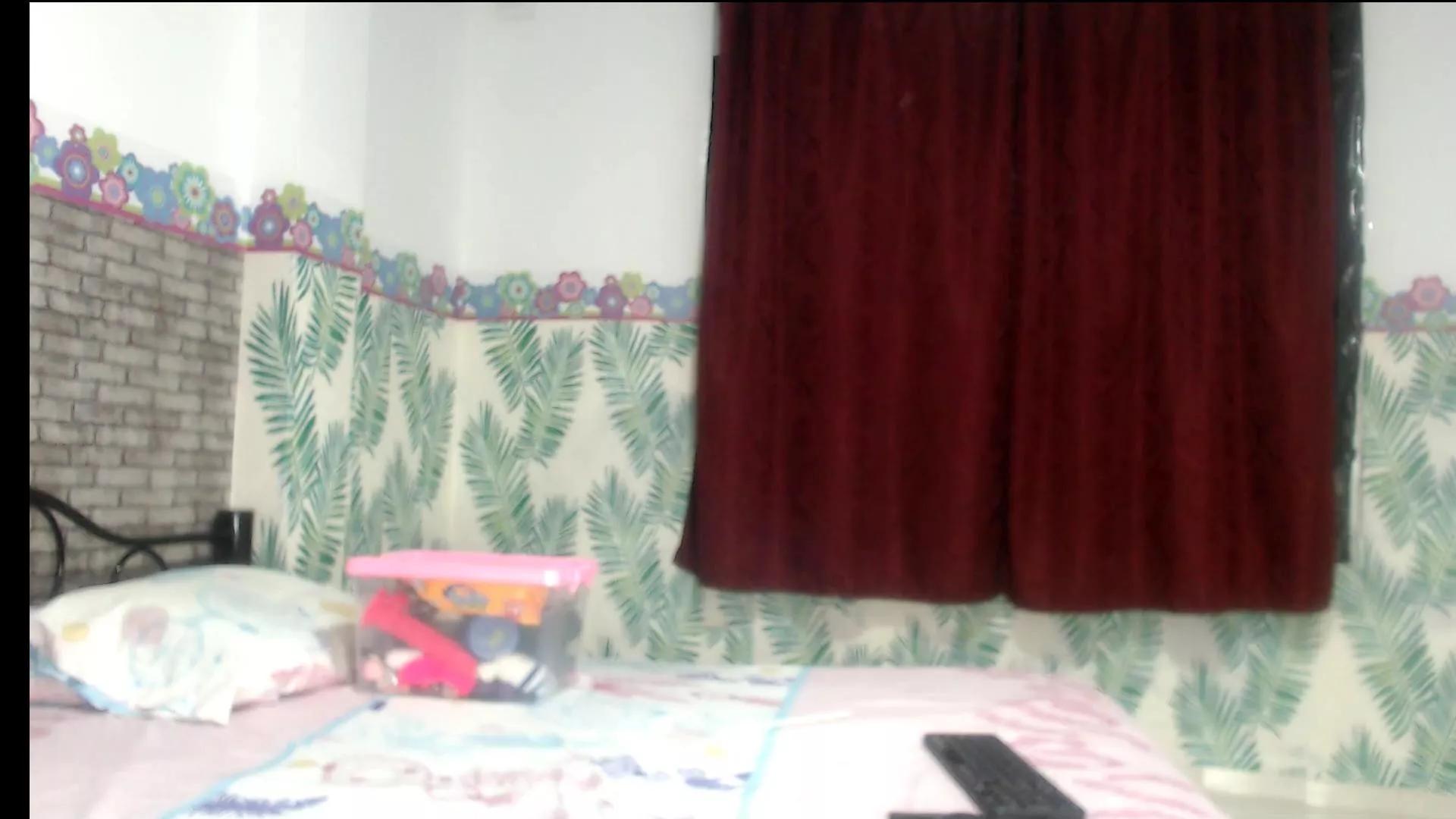 skinnycute18 on Cam4 