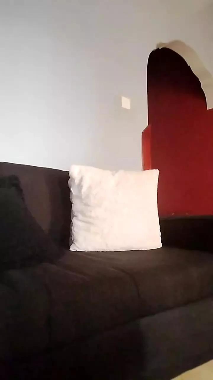 skinnylovefun on Cam4 