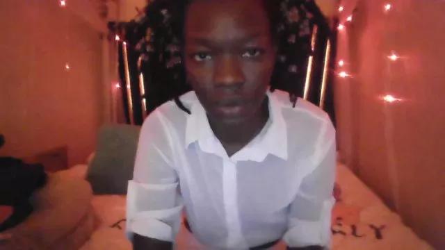 skinnylovefun on Cam4 