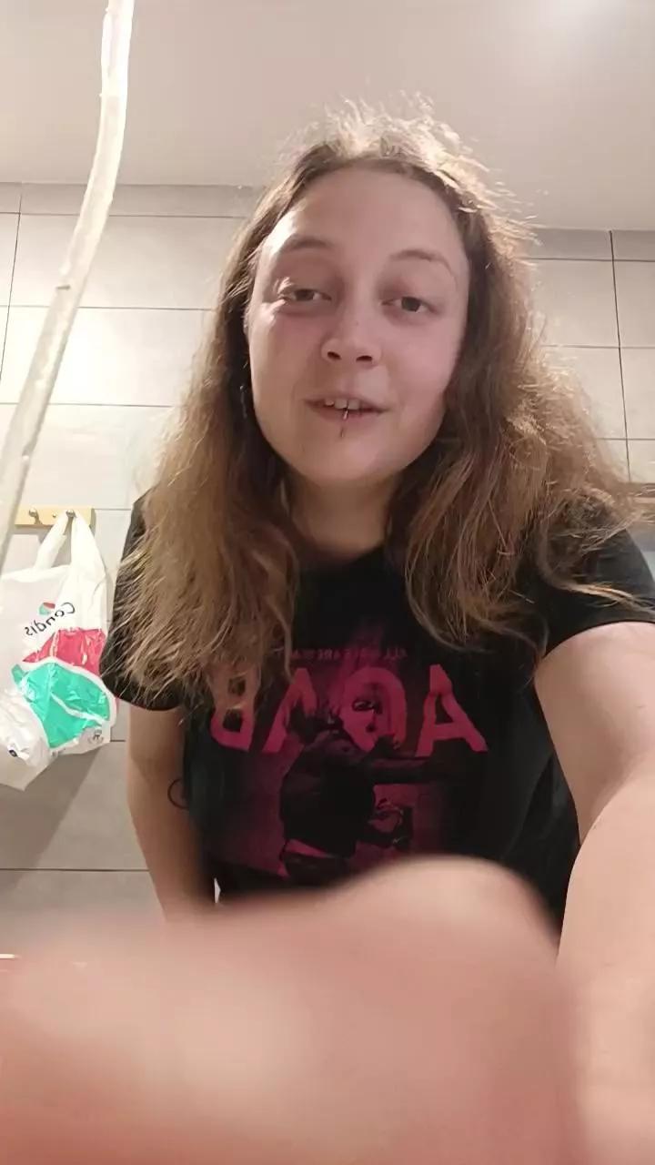 Skynit on Cam4 