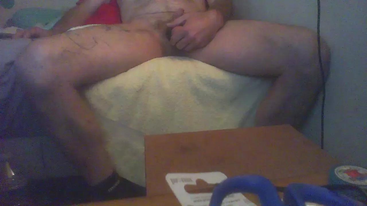 sluttypig45 on Cam4 