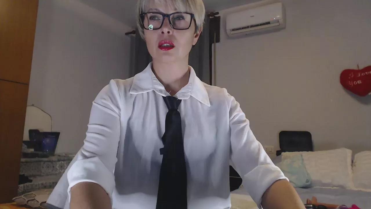 smeralda33 on Cam4 