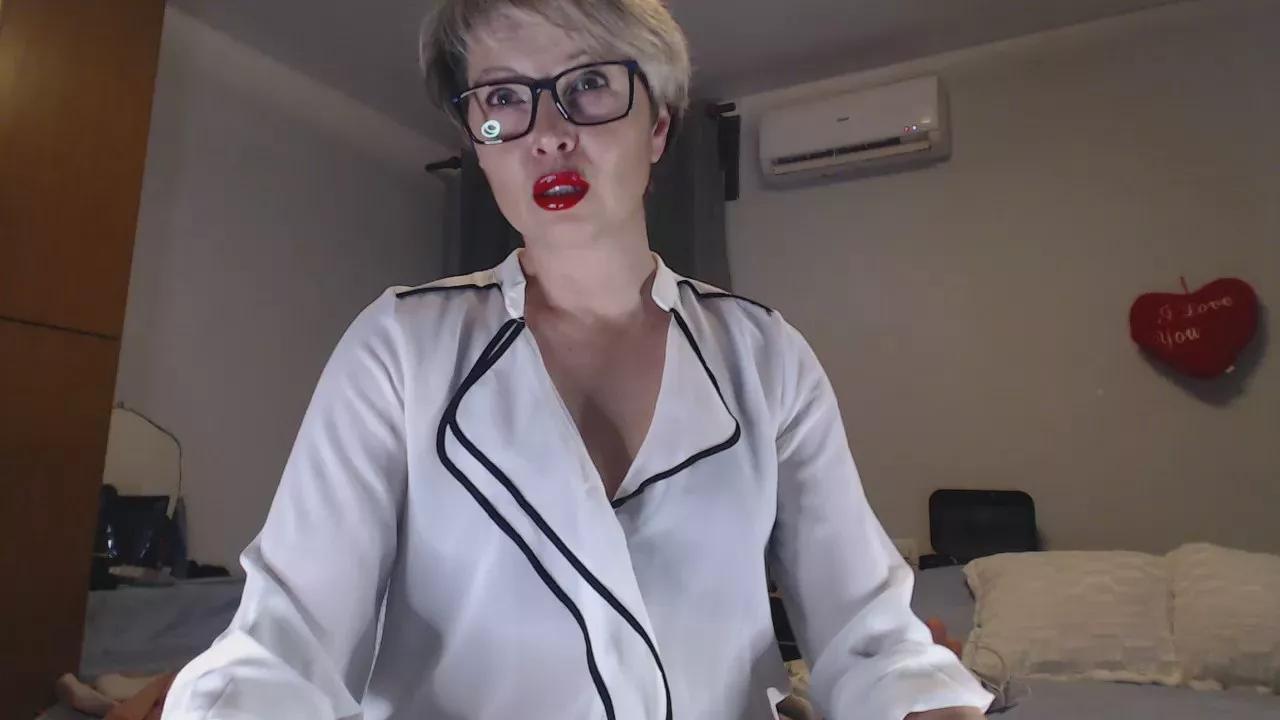 smeralda33 on Cam4 