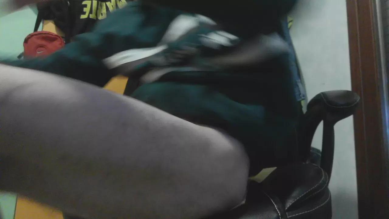 sniffetto87 on Cam4 