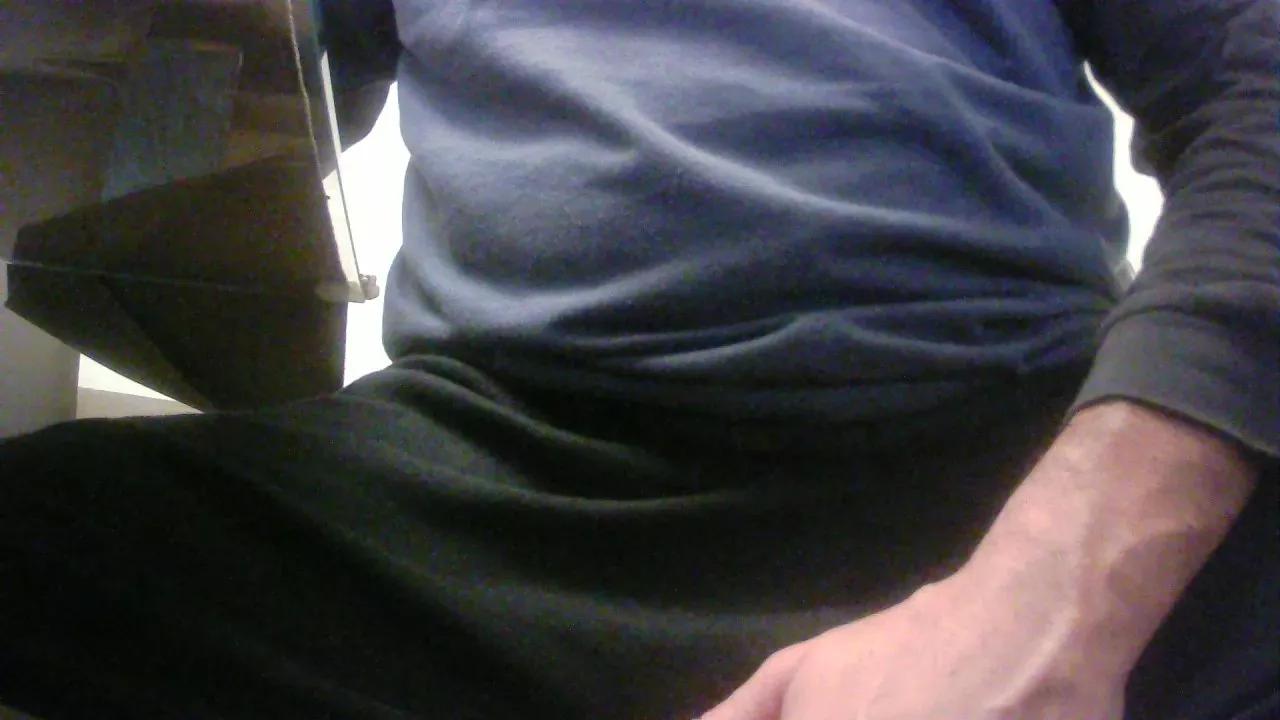 sniperboyz32 on Cam4 