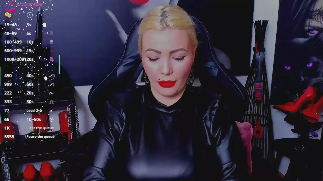 Snow_xCat on Cam4 