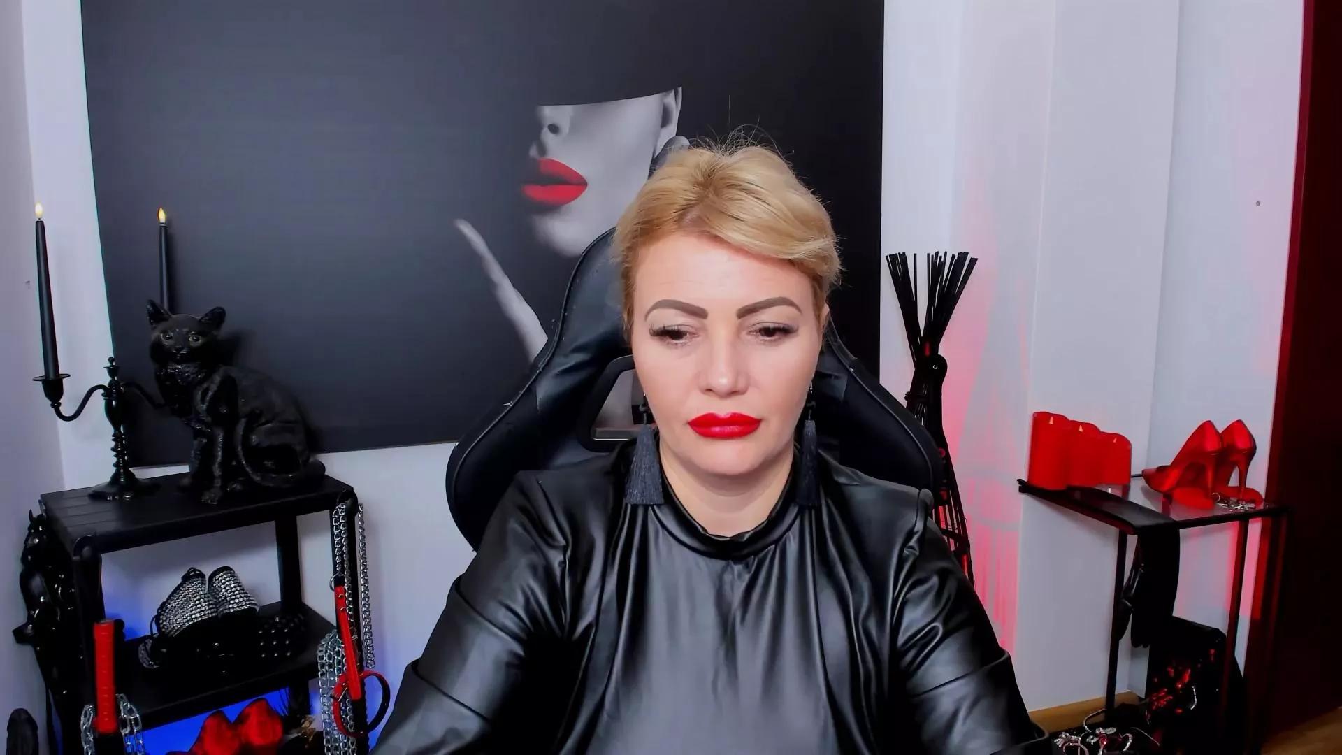 Snow_xCat on Cam4 