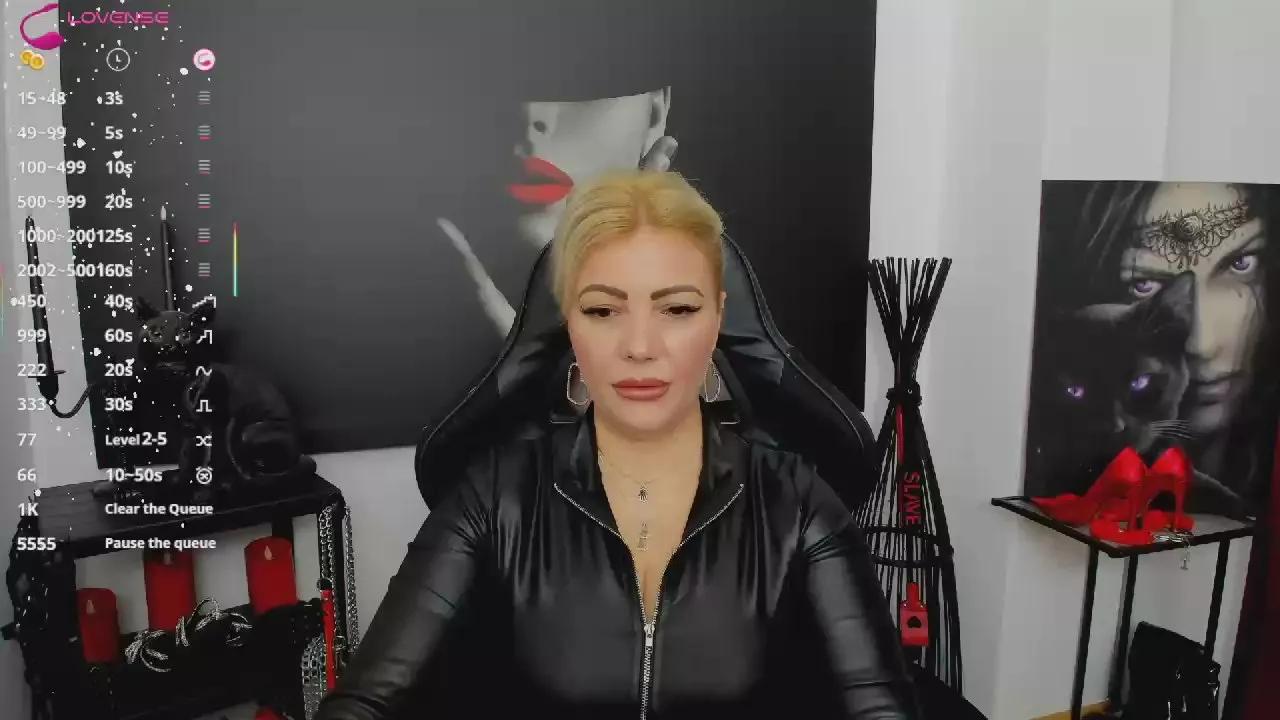 Snow_xCat on Cam4 