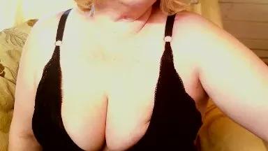SolarWomen on Cam4 