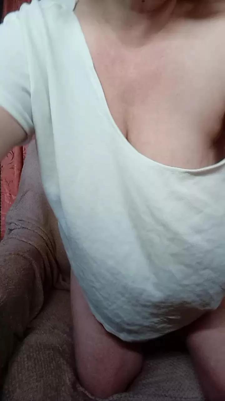 SolarWomen on Cam4 