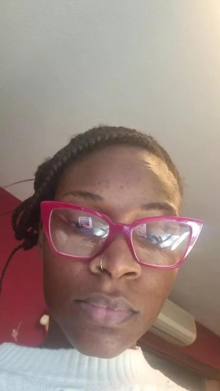 Soleil_M on Cam4 