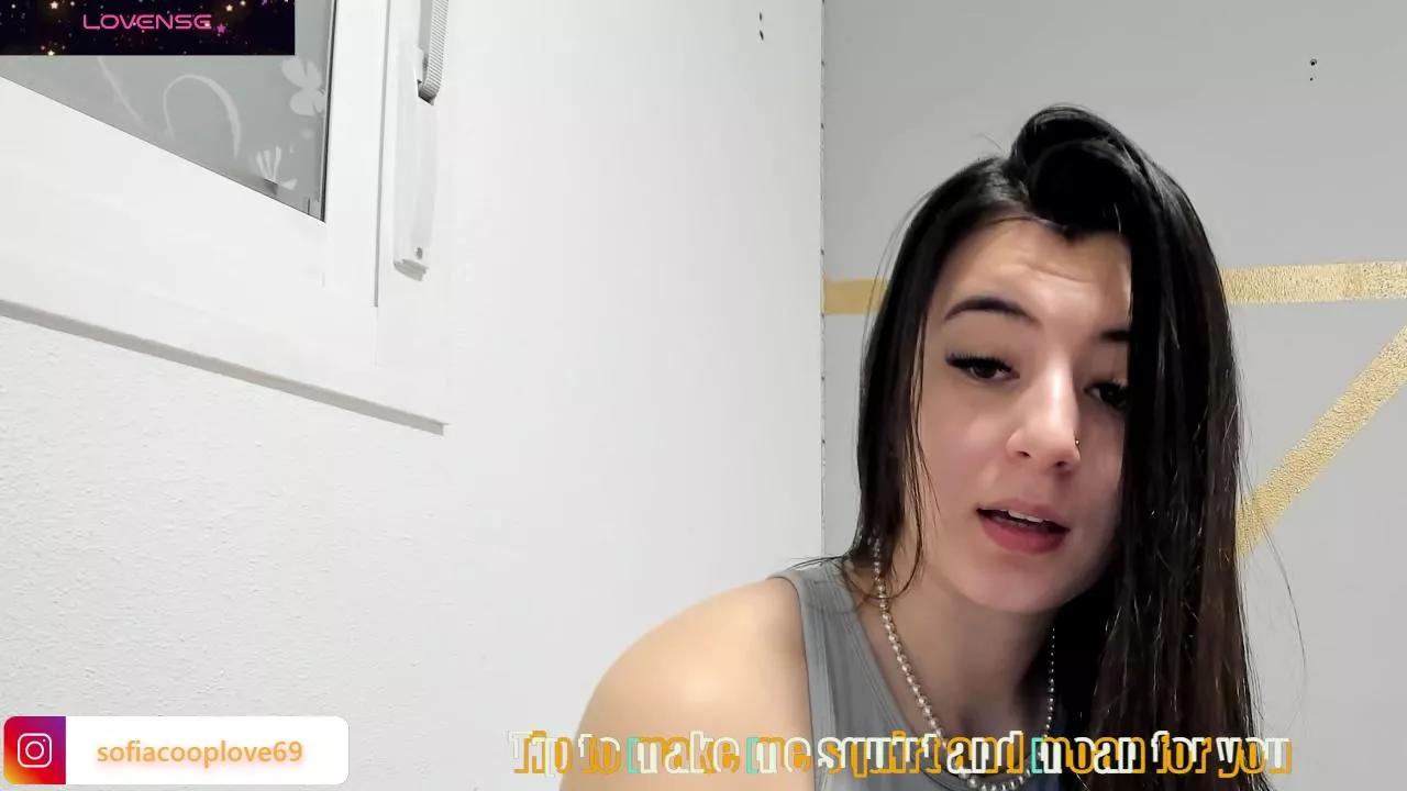 sophiacoop on Cam4 