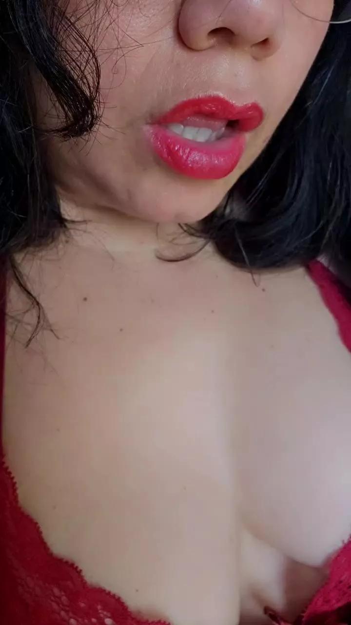Sophie_artiste on Cam4 
